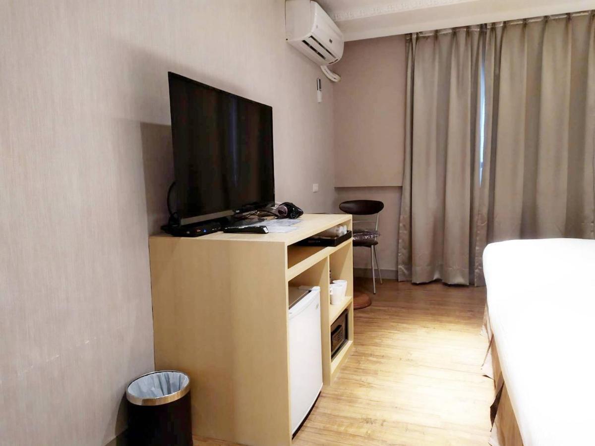 Отель Simple Life Гаосюн Экстерьер фото